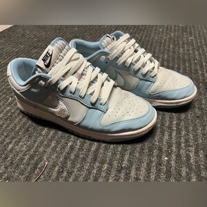 🔥Nike Dunks🔥 RARE COLOR-Carolina Blue/Light gray. BEAUTIFUL!!! Men 9.5 wo…